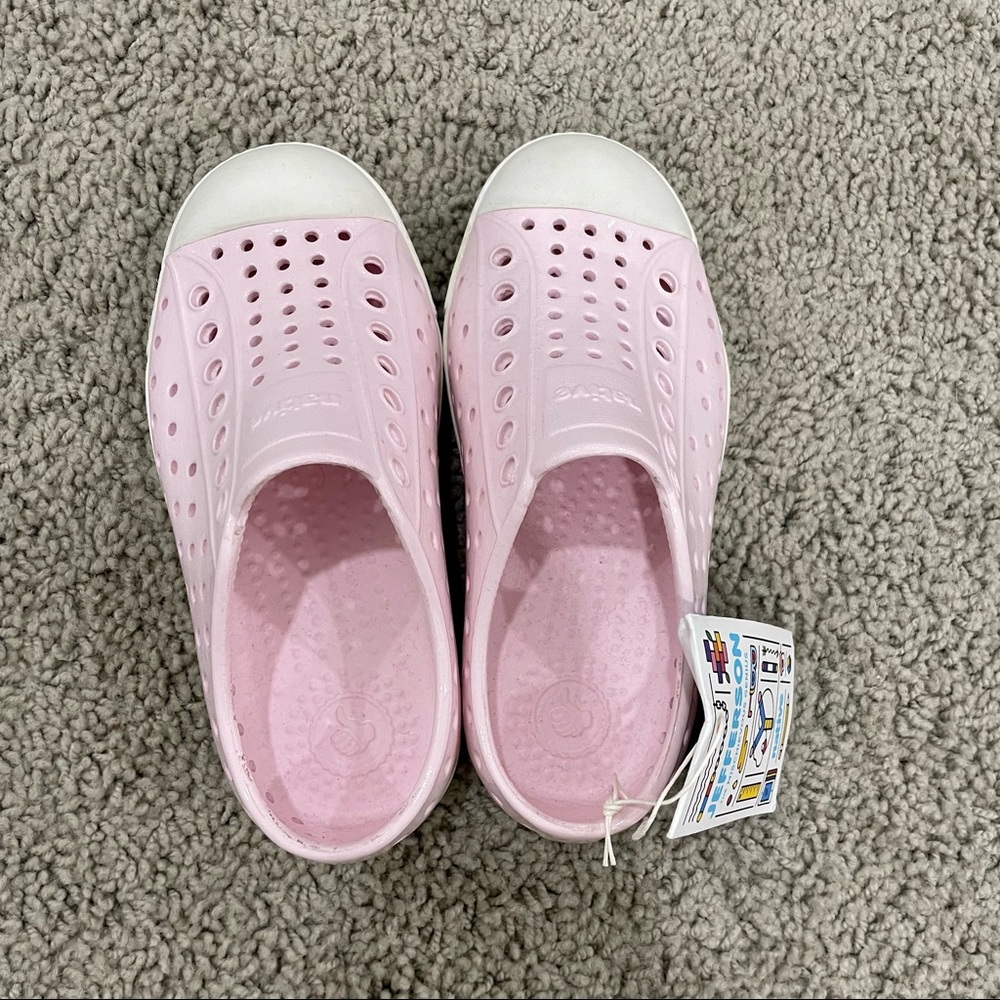 NWT- Native Shoes